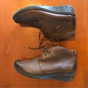 Dansko brown lace up booties. 39